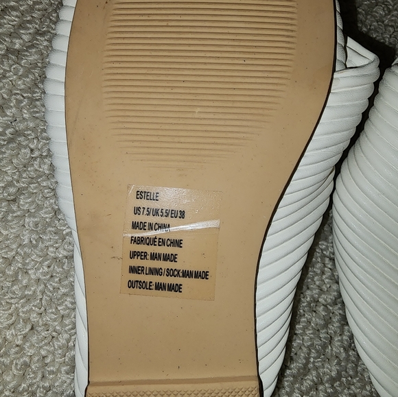 NWT Faux Leather Twist Sandal - Picture 6 of 6